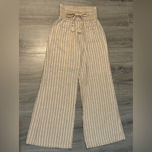Woman’s High-Waist Resort Pant